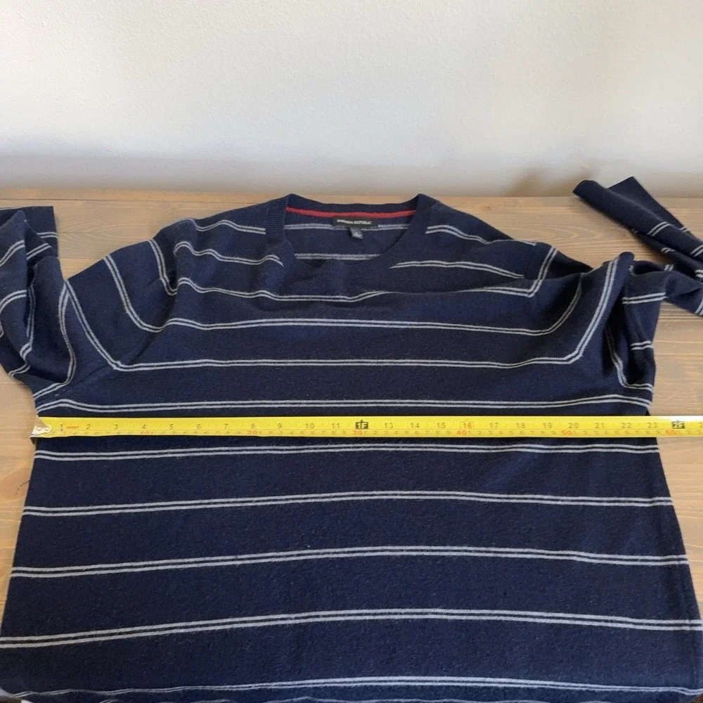 J. Crew Men's‎ Large Navy Blue Grey Stripe Merino Wool Blend Long Sleeve Sweater
